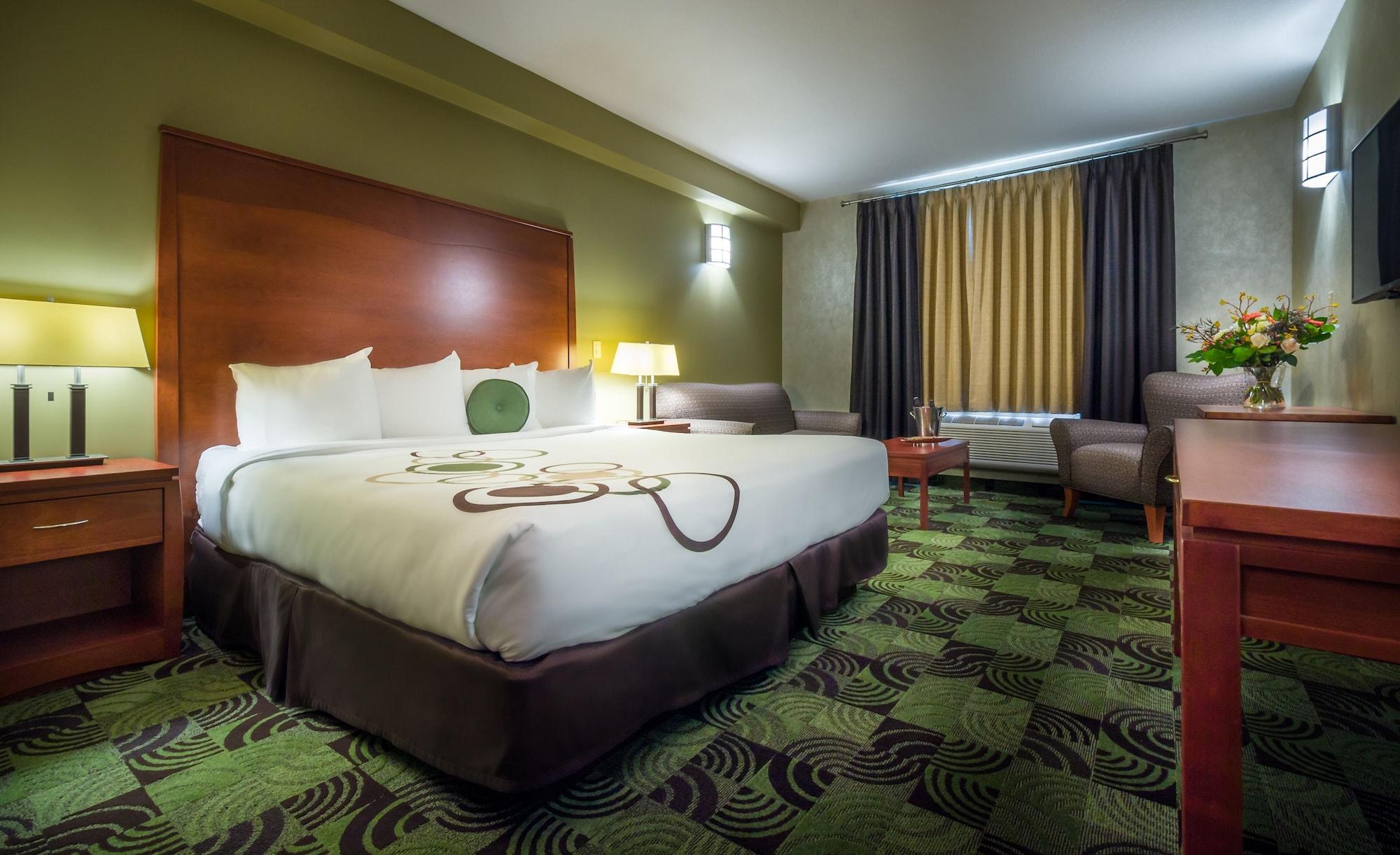 Deerfoot Inn And Casino YYC Eksteriør bilde