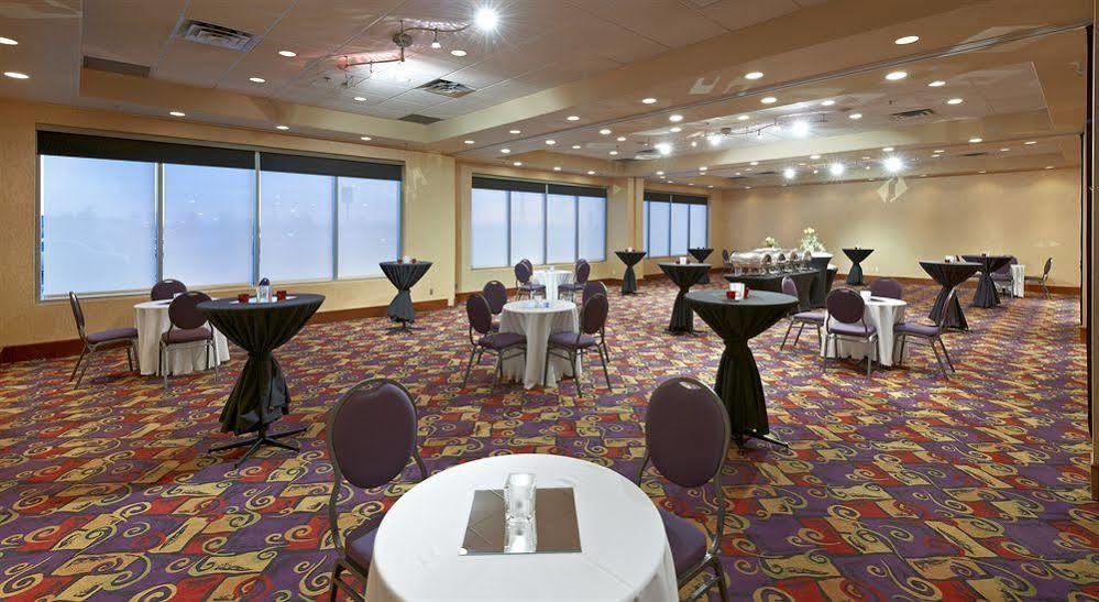 Deerfoot Inn And Casino YYC Eksteriør bilde