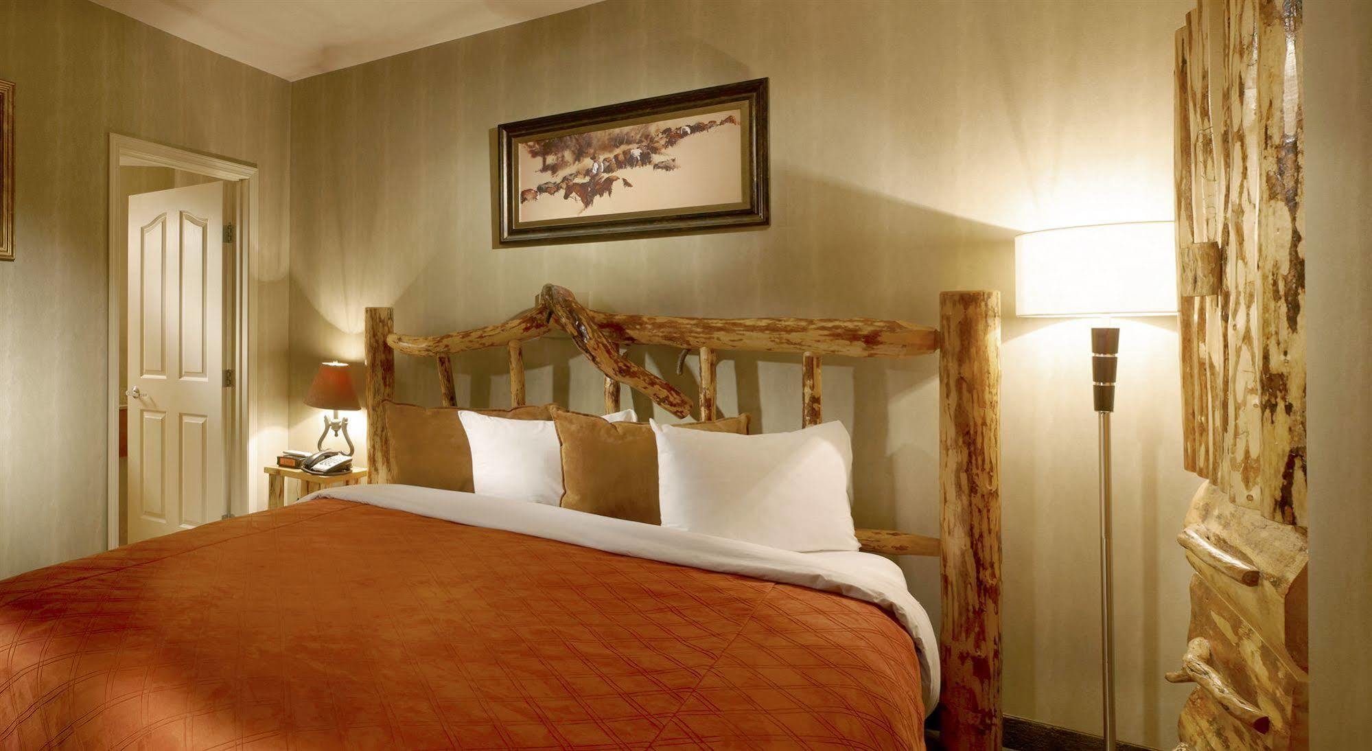 Deerfoot Inn And Casino YYC Eksteriør bilde
